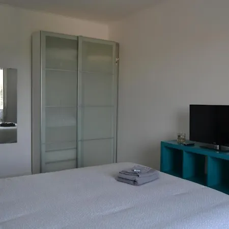 Rhome Holiday Houses Rom